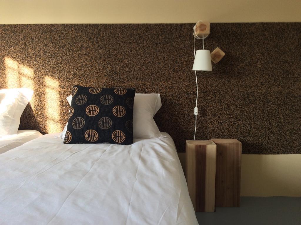 Ponta Delgada Marina Lounge Hostel الغرفة الصورة
