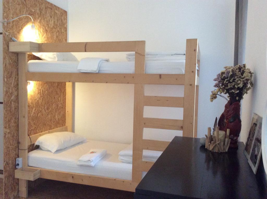 Ponta Delgada Marina Lounge Hostel المظهر الخارجي الصورة