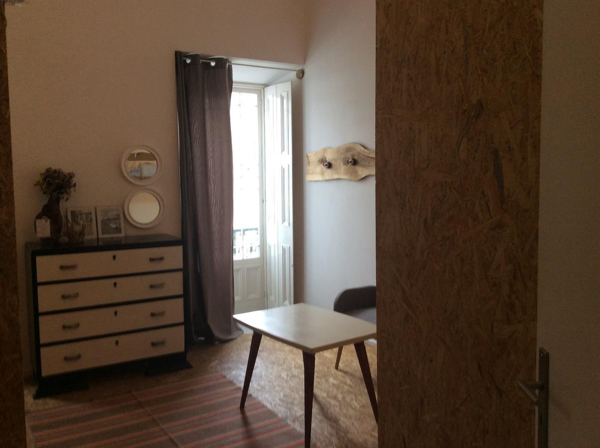 Ponta Delgada Marina Lounge Hostel المظهر الخارجي الصورة