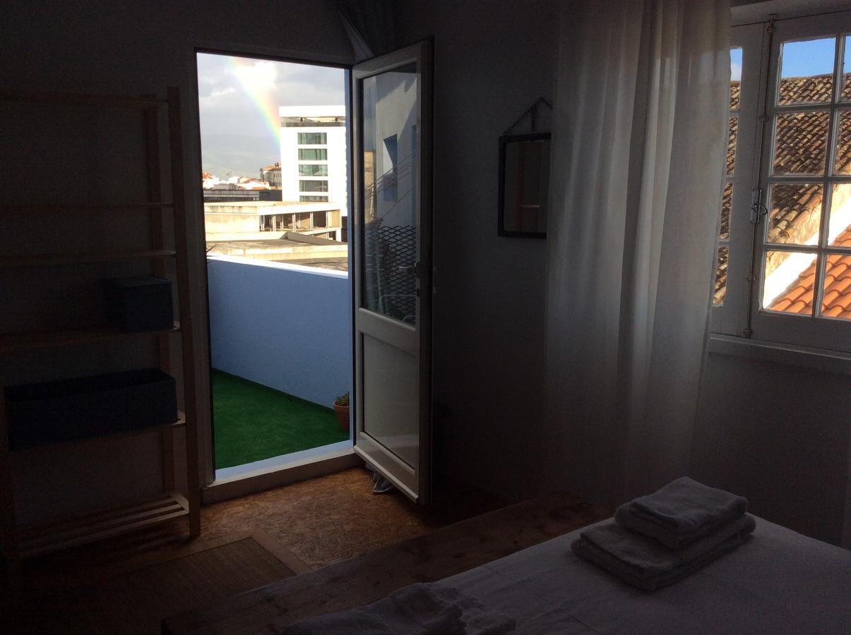 Ponta Delgada Marina Lounge Hostel المظهر الخارجي الصورة