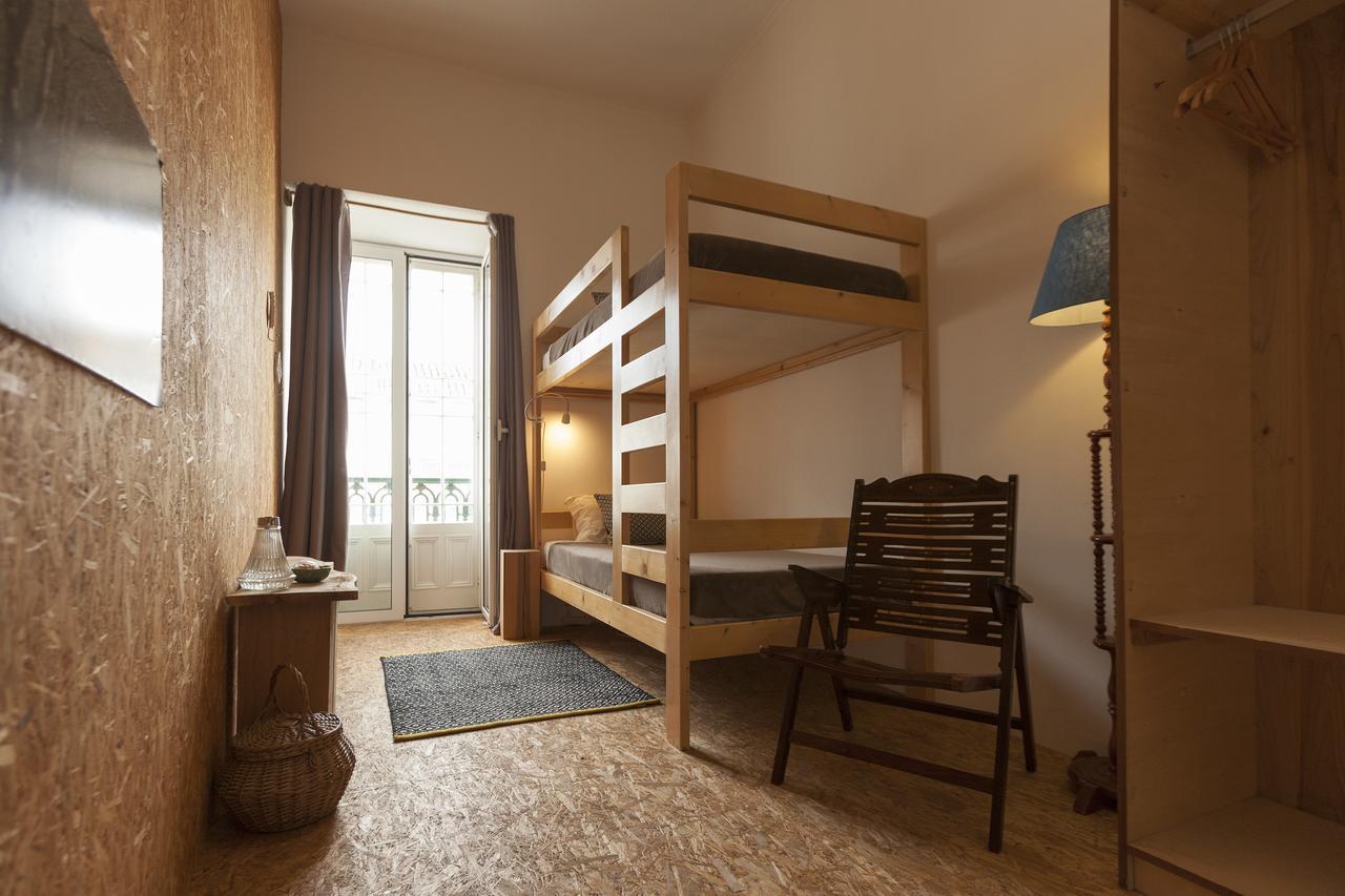 Ponta Delgada Marina Lounge Hostel المظهر الخارجي الصورة
