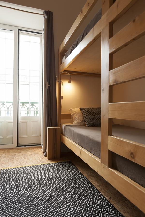 Ponta Delgada Marina Lounge Hostel المظهر الخارجي الصورة